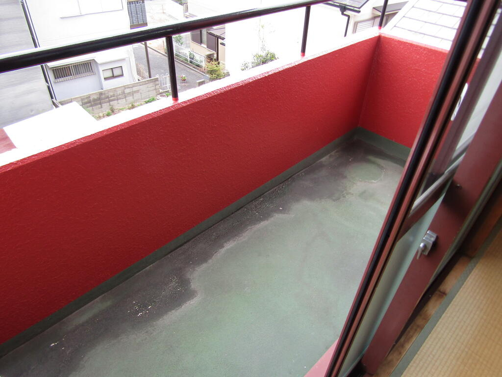 ヨウカワマンションのバルコニー