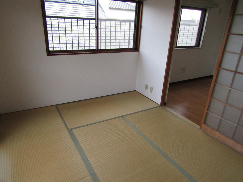 ヨウカワマンションの居間・リビング