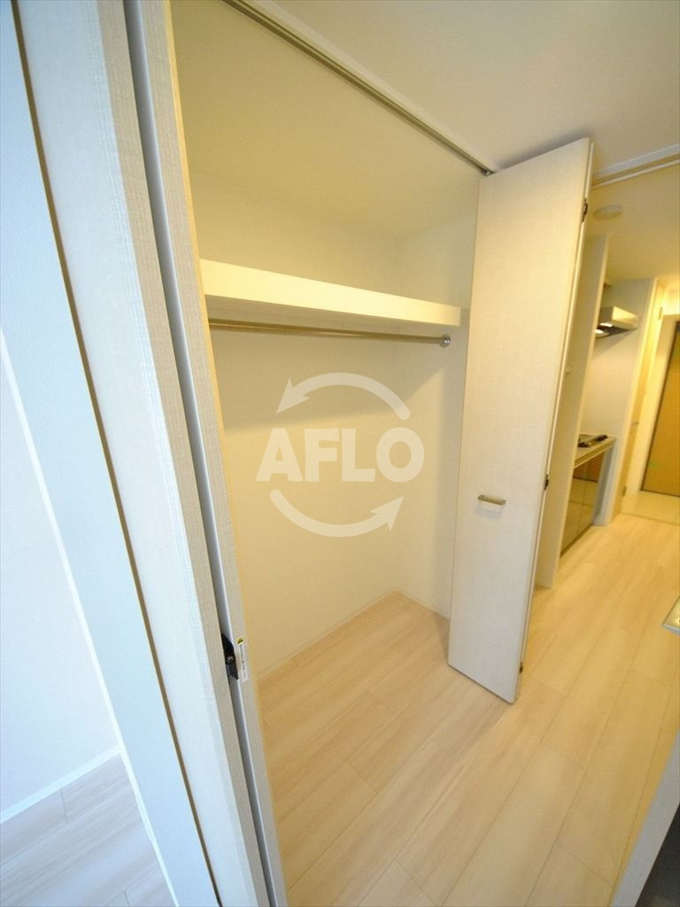 コンフォリア心斎橋ＥＡＳＴの収納|コンフォリア心斎橋ＥＡＳＴ　クローゼット