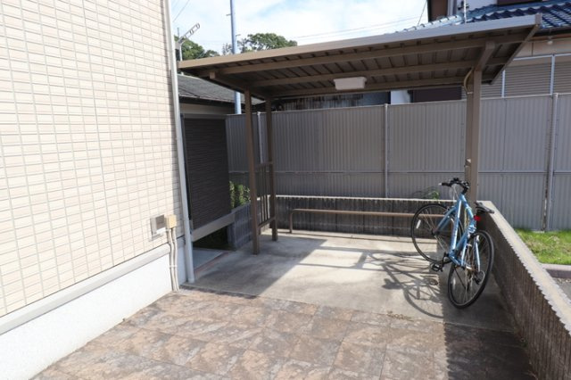 プログレスⅠ B棟のその他共用部分|駐輪場に自転車も停められます♪