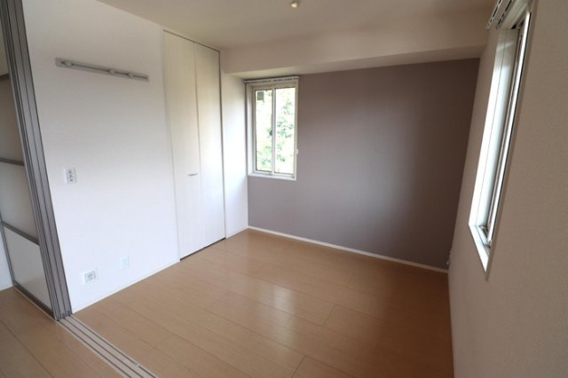  プログレスⅠ B棟の寝室|クローゼット付の寝室です☆