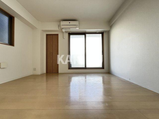 Ts CLUB 参番館の洋室|コンパクトで使いやすい洋室です