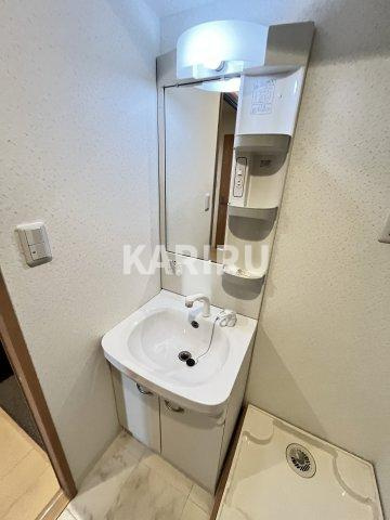 Ts CLUB 参番館の洗面所|コンパクトで使いやすい洗面所