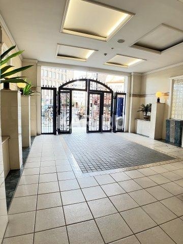 GROOVE守口駅前のロビー