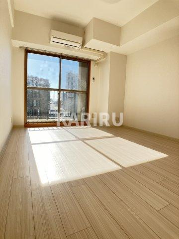 GROOVE守口駅前の居間・リビング