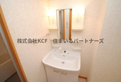 【洗面所】 | サンシャトー和賀 | ゆったりとスペースのある洗面所