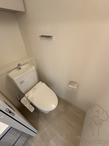 シーズンフラッツ梅田EASTのトイレ