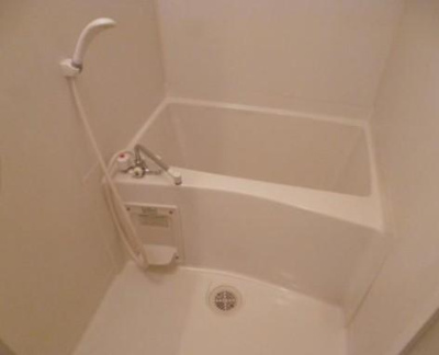 【浴室】 | フォンテーヌ博多 | 清潔感のある浴室です！