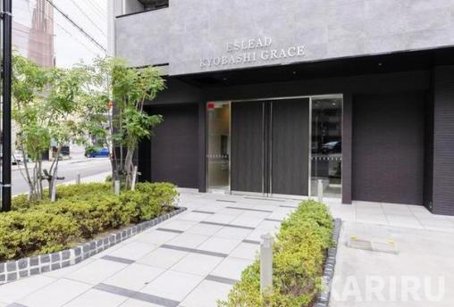 エスリード京橋グレイスのエントランス