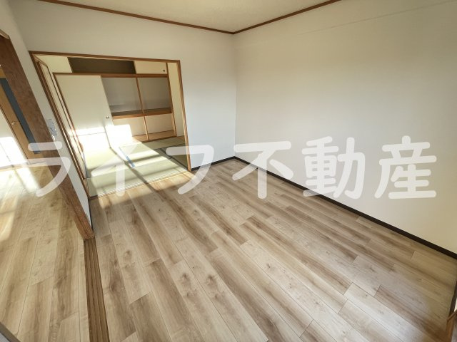 アンドユーイワキ・東大阪の洋室|落ち着いた色調の洋室です