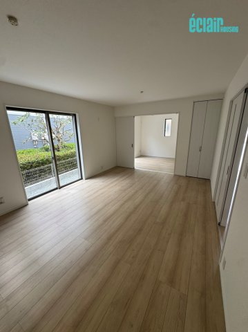 ～２階建・新築戸建～明石二見町東二見字宮ノ北～の居間・リビング
