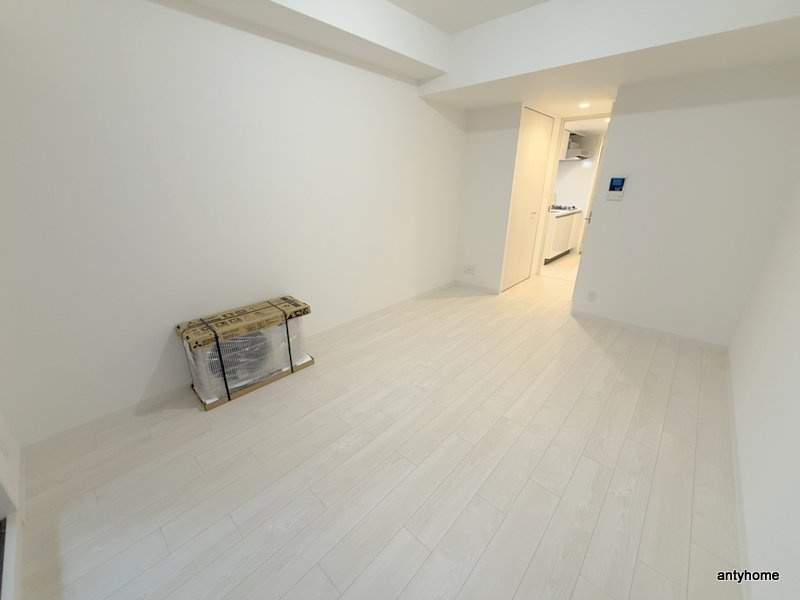 ソルテラスOSAKA MID EASTクレアスト　仲介手数料無料の洋室