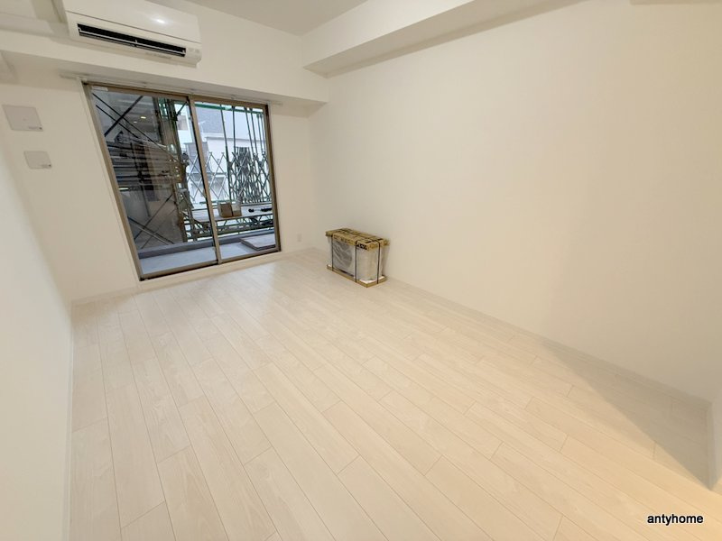 ソルテラスOSAKA MID EASTクレアスト　仲介手数料無料の寝室