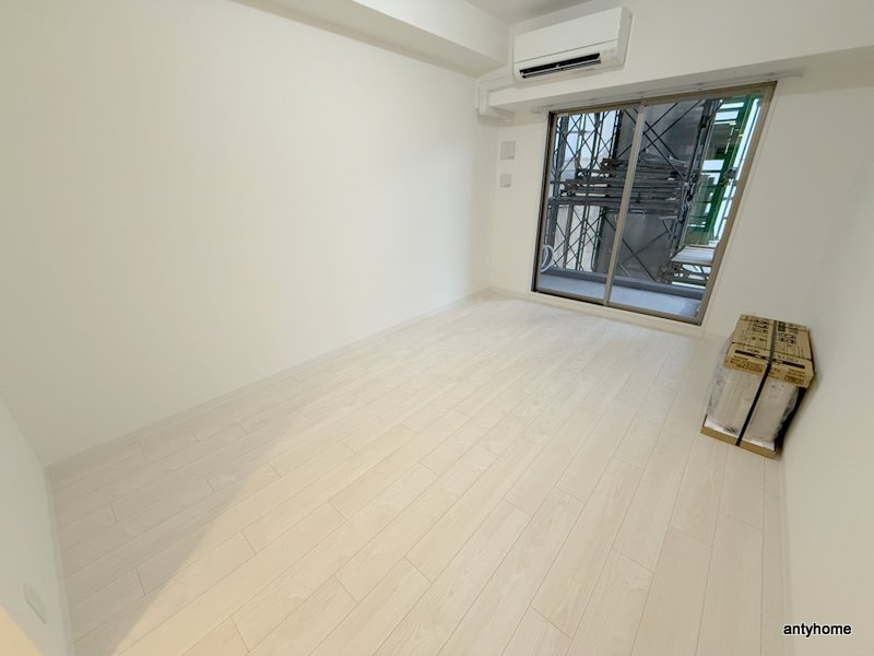 ソルテラスOSAKA MID EASTクレアスト　仲介手数料無料の寝室