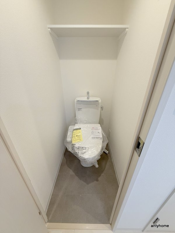 ソルテラスOSAKA MID EASTクレアスト　仲介手数料無料のトイレ