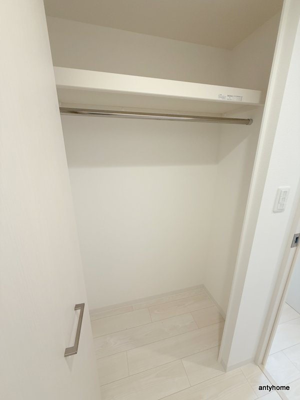 ソルテラスOSAKA MID EASTクレアスト　仲介手数料無料の収納