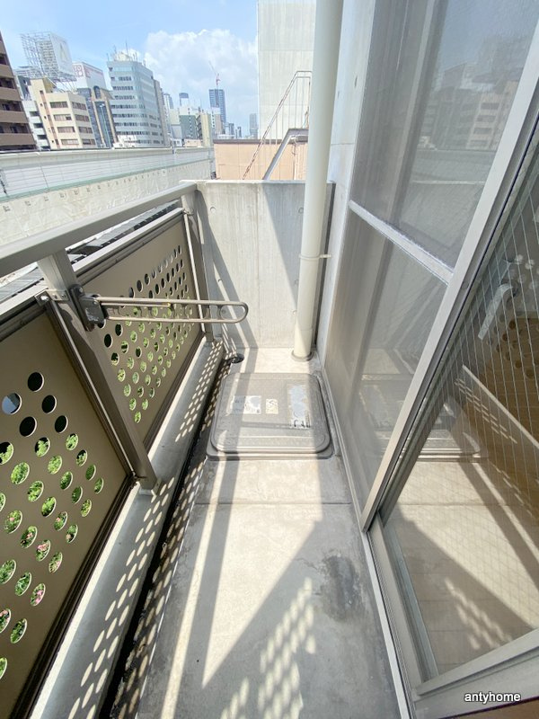 サン・ロレンツ心斎橋東　仲介手数料無料のバルコニー