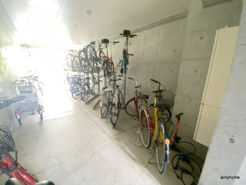 サン・ロレンツ心斎橋東　仲介手数料無料の駐車場