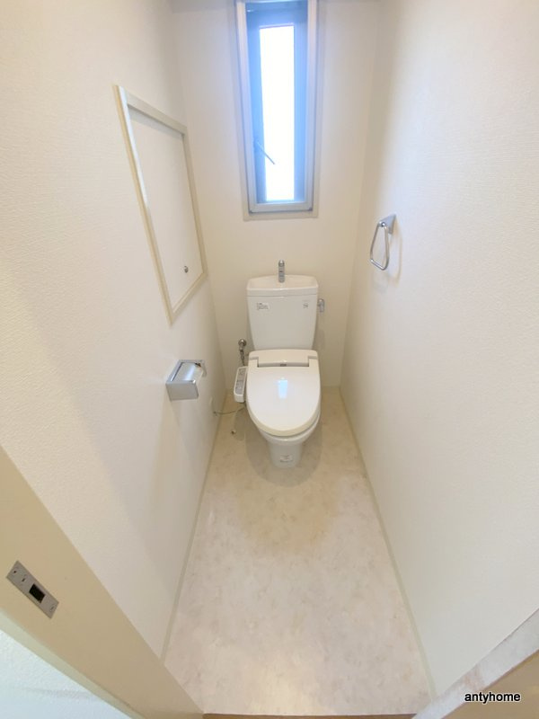 サン・ロレンツ心斎橋東　仲介手数料無料のトイレ