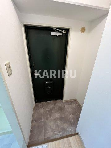 ウィステリア今里の玄関