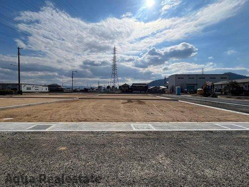 高松市円座町の新築一戸建の居間・リビング|ゆったり過ごせるリビングです