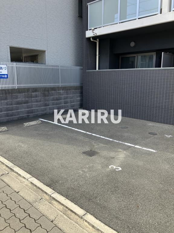 エルシオンの駐車場