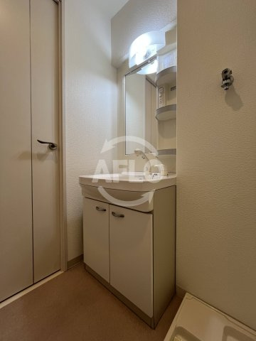 ウインズコート西中島の独立洗面台|ウインズコート西中島　独立洗面台