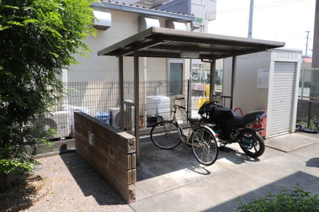 Sekuto A棟のその他共用部分|駐輪場に自転車も停められます♪