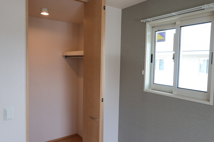 Sekuto A棟の収納|ウォークインクローゼットなので収納豊富です★