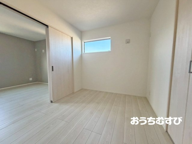 尾張旭市西大道町（全4棟）の洋室