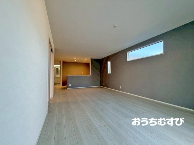 尾張旭市西大道町（全4棟）の居間・リビング