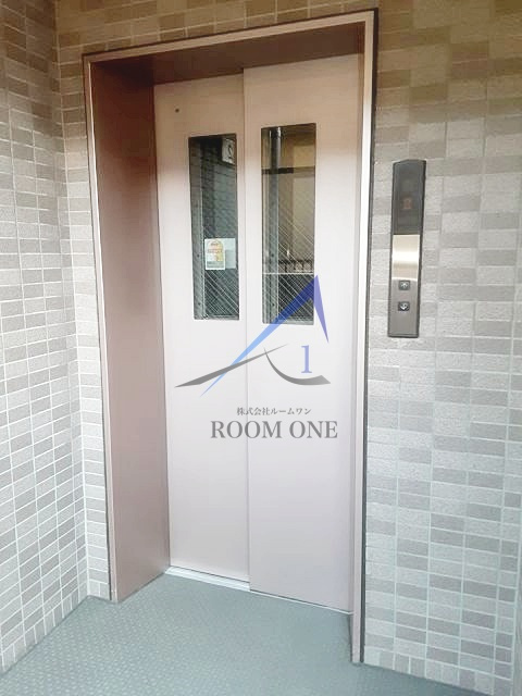 ルマ・マニスのその他共用部分|エレベーターです。