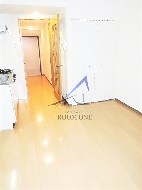 ルマ・マニスのその他