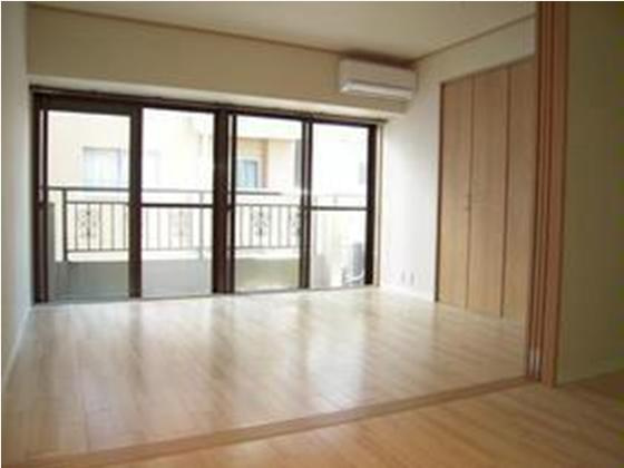 ハイツ・リッチモンドの寝室