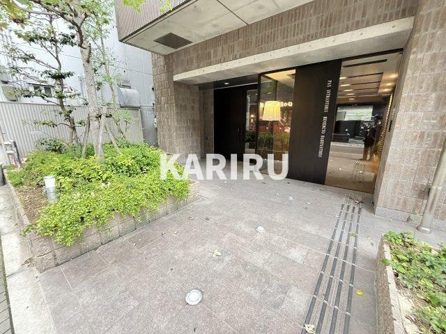 アーバネックス京橋のエントランス