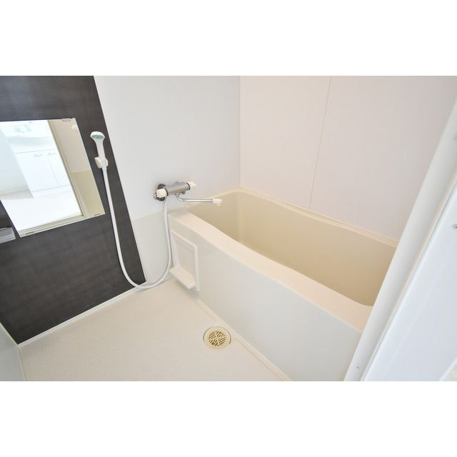 カーサ・レイデンの浴室|きれいなお風呂です♪