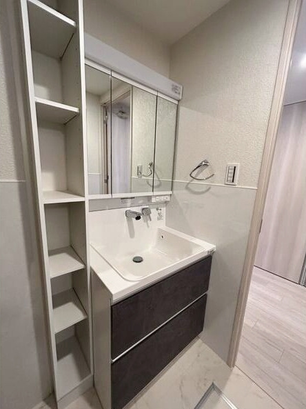 NISHINOMIYA・FRONTの洗面所