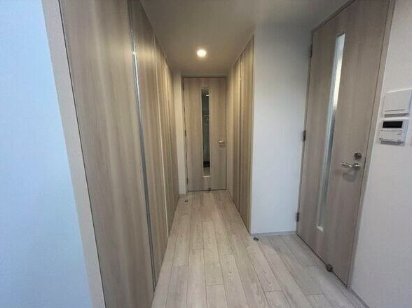 NISHINOMIYA・FRONTの内装