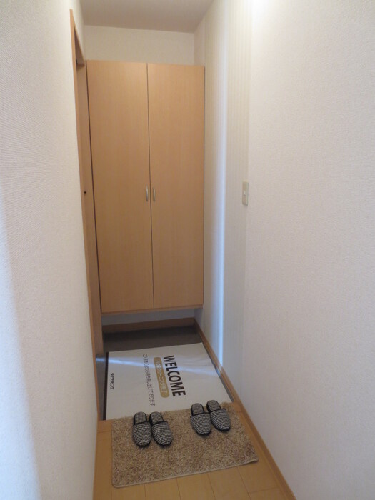 シャルマンわかば弐番館 B棟の玄関|シューズボックス付きの玄関です☆