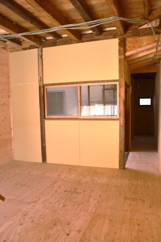 二条駅近く センスが光る空間であなたのお店をの洋室