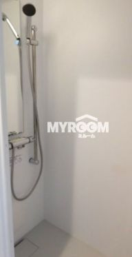 【浴室】 | ユズハウス（YuzHouse） | シャワールーム・トイレ別（同一仕様写真）