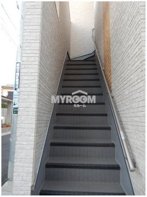 【その他共用部分】 | ESTANCIA | 階段