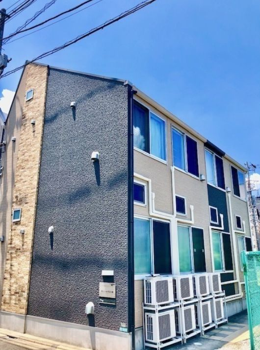 カシミール学芸大前の外観