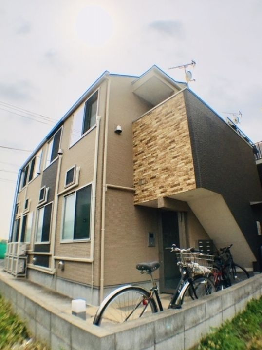 カシミール学芸大前の外観