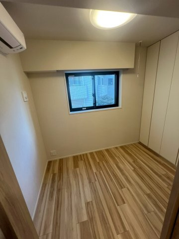 ジオエント駒込の洋室