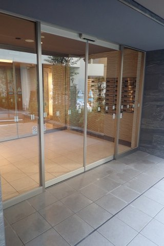 パティオスクエア御茶ノ水のエントランス