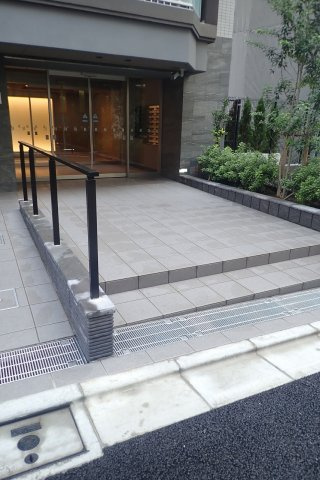 パティオスクエア御茶ノ水のエントランス