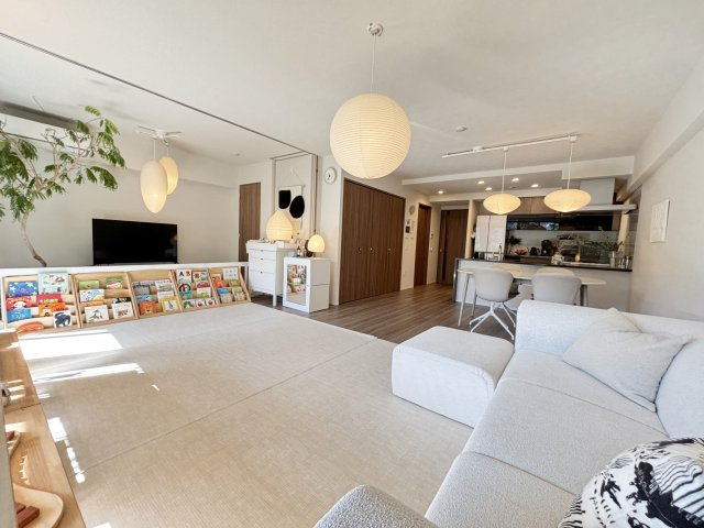 【居間・リビング】