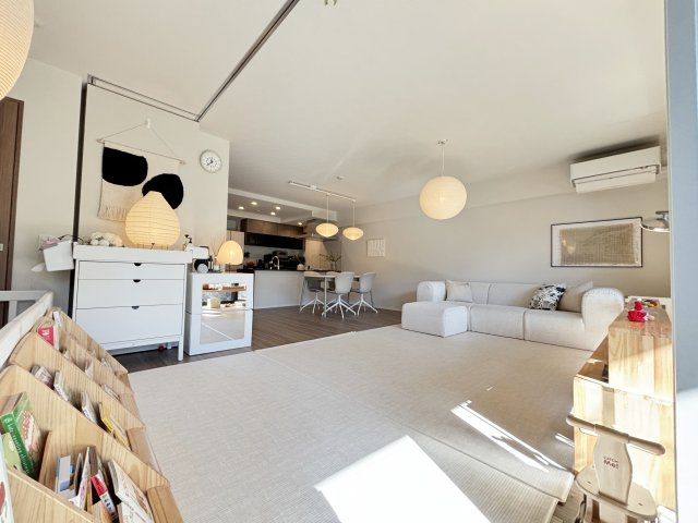 【居間・リビング】