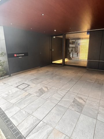 ドゥーエ池袋のエントランス
